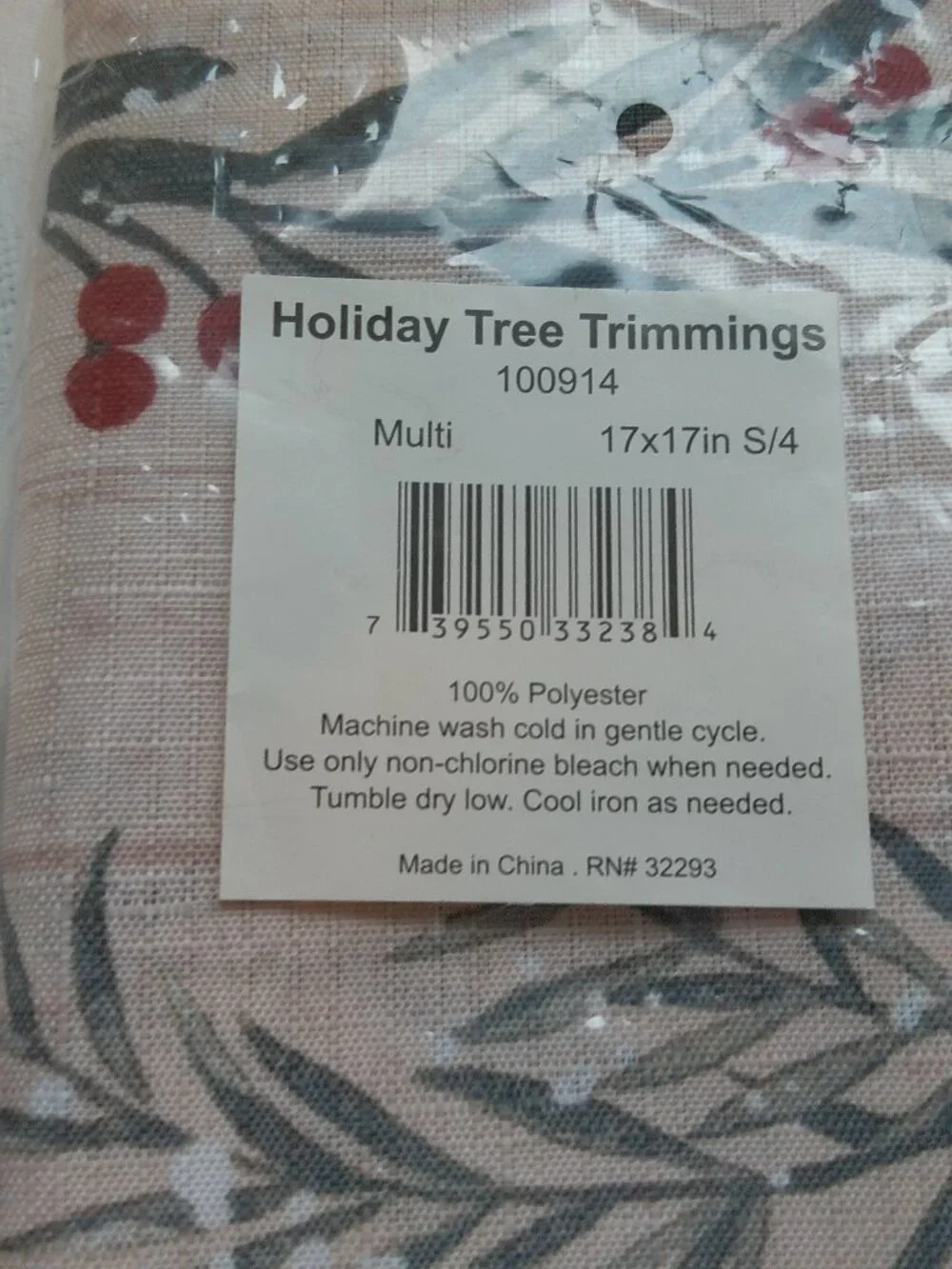 Holiday Tree Trimmings 17 x 17 Napkin Set of 4 NEW #100914